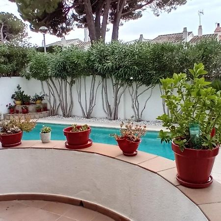 El Mon Bed & Breakfast L' Escala Ngoại thất bức ảnh
